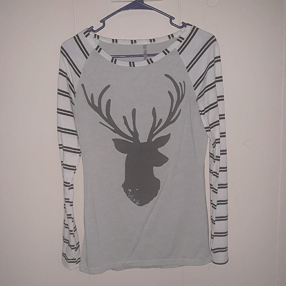 Women’s long sleeve deer stripe reindeer shirt top party holiday travel animal